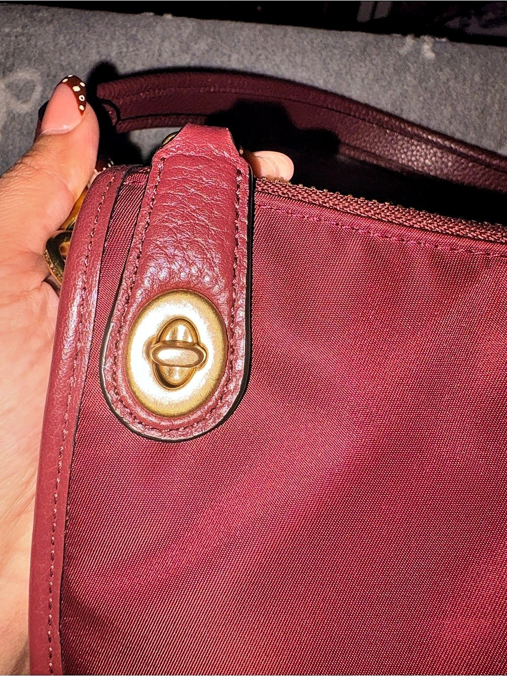 COACH Nylon swinger 20 in wine color - Picture 4 of 8